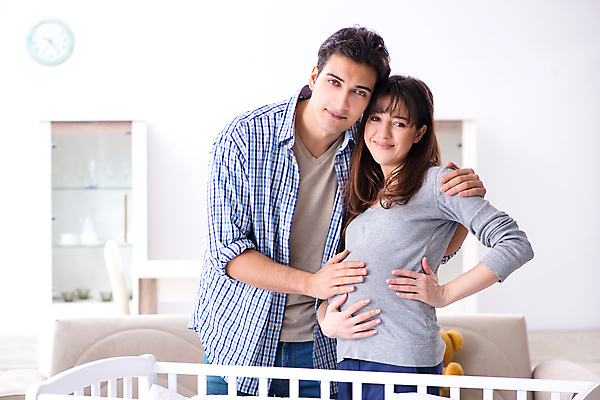 포토 JPG 해외이미지 행복 아들 가족 엄마 남편 새로움 주택 사랑 사람없음 부모 희망 임산부 임신 놀이방 기쁨 침실 방 육아 침대 아기 신생아 잡기 아내 아빠 작음 간호 흥분 돌봄 해외202105 해외포토 감정 가구 컨셉 관계 모션 사람 건물 크기 파일형식