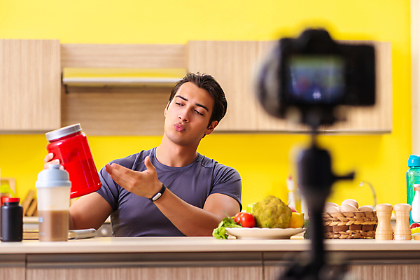 포토 JPG 해외이미지 모양 라이프스타일 남자 음식 스포츠 인터넷 신체 다이어트 근육 주택 건강 대화 설명 사람없음 운동 약 카메라 촬영 에너지 항아리 네트워크 날씬함 연습 근육질 에어로빅 보여주기 동영상 보충 단백질 블로거 블로그 소셜 도핑 해외202105 해외포토 의학 모션 말하기 사람 건물 생활 전자제품 춤 도자기 몸매 영양소 파일형식