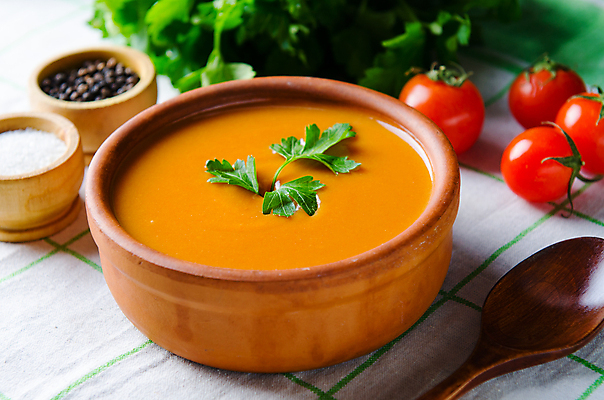 포토 JPG 해외이미지 접시 음식 빵 다이어트 토마토 채소 오렌지 재료 탁자 호박 양파 파슬리 건강 요리 사람없음 목재 노란색 주방 숟가락 식사 저녁식사 이탈리아 당근 신선 뜨거움 사발 달콤 맛 수프 먹기 허브 크림 유기농 매움 추수감사절 스쿼시 점심식사 채식주의자 핸드메이드 비건 맛있는 해외202105 해외포토 나무 식물 식기 웰빙 유럽 기독교 스포츠 컬러 가구 컨셉 과일 모션 뿌리채소 수저 구기 사기그릇 채식 파일형식