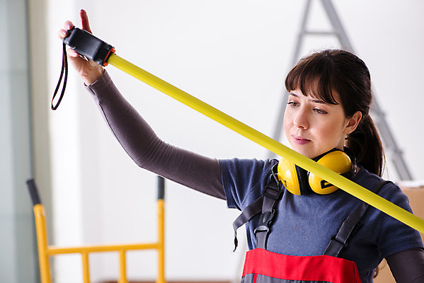 포토 JPG 해외이미지 직업 산업 유니폼 가사 건축양식 노동자 거리 주택 자 작업복 사람없음 상자 장비 흰색 기구 도구 공구 잡기 업무 수리 감독 건축가 목수 측정 서비스 눈금 테이프 정비공 길이 계량기 DIY 유지 조립 건축업자 계약자 배관공 복원 해외202105 해외포토 옷 건축 컬러 모션 문구용품 취미 건물 작업 기술자 계약 파일형식