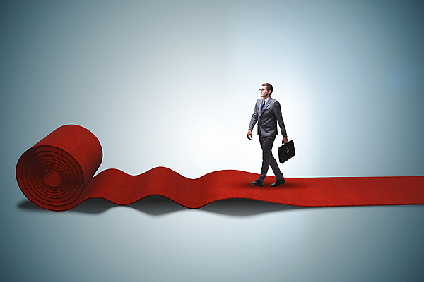 포토 JPG 해외이미지 직업 라이프스타일 남자 백그라운드 컨셉 비즈니스 성공 노동자 서기 이벤트 사람없음 빨간색 달리기 걷기 축제 카펫 회색 도전 성장 축하 비즈니스맨 고급 계획 결심 대표 영화 클럽 리더 기회 스포트라이트 승진 진행 VIP 개발 경영 골 방법 승자 패기 자극 해외202105 해외포토 컬러 모션 문화예술 사람 생활 직장인 자신감 파일형식