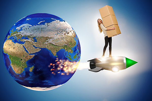 포토 JPG 해외이미지 여행 비즈니스 교통시설 모션 하늘 안테나 사람없음 쇼핑 상자 세계 글로벌 지구본 로켓 화물 비즈니스우먼 배달원 우체부 배송 서비스 속도 제트기 팩 멀리 드론 분배 사방 해외202105 해외포토 직업 여자 교통 통신 비행기 화장품 운송업 직장인 시설 파일형식