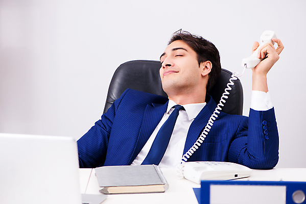 포토 JPG 해외이미지 직업 행복 비즈니스 통신 피곤 말하기 대화 사람없음 스마트폰 사무실 판매 꿈 잠 업무 작업 도움 비즈니스맨 센터 종업원 중개인 전화기 고객 책상 서비스 컨설턴트 상담 경영자 바쁨 텔레마케팅 안내원 부름 마케팅 운영자 지원 헬프 회계사 대리인 해외202105 해외포토 남자 감정 가구 컨셉 모션 핸드폰 스마트기기 직장인 전문직 서비스업 리더 파일형식