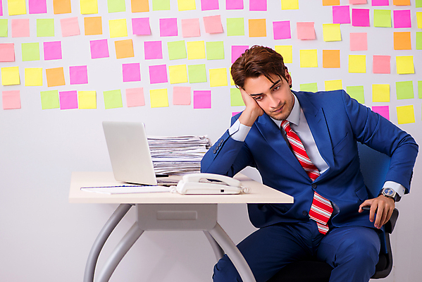 포토 JPG 해외이미지 직업 비즈니스 설계 노동자 직장 피곤 정장 사람없음 노트북 컴퓨터 사무실 쌓기 쪽지 업무 작업 비즈니스맨 좌절 균형 종업원 경영자 바쁨 야근 경영 마감 조언 목차 실종 해외202105 해외포토 옷 남자 감정 컨셉 회사 모션 전자제품 직장인 사건 리더 파일형식