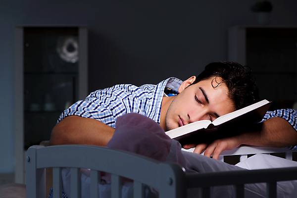 포토 JPG 해외이미지 학생 행복 어린이 놀이 새로움 주택 피곤 사랑 사람없음 책 부모 독서 침실 방 시험 육아 침대 아기 신생아 잡기 잠 아빠 야간 저녁 작음 간호 교과서 준비 낮잠 야근 돌봄 해외202105 해외포토 자연요소 교육 감정 가구 컨셉 비즈니스 가족 모션 교재 사람 건물 업무 크기 파일형식