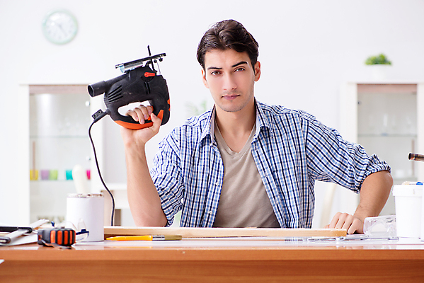 포토 JPG 해외이미지 가구 노동자 주택 사람없음 목재 장식 힘 공구 업무 작업 원형 작업실 수리 널 자르기 목수 회전 목공예 고정 닦기 DIY 국회 조립 건축업자 복원 설치 송곳 업그레이드 재주꾼 톱질 해외202105 해외포토 도형 나무 직업 건축 생활용품 재료 모션 취미 건물 도구 공예 파일형식