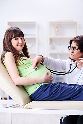 포토 JPG 해외이미지 여자 행복 어린이 컨셉 청진기 엄마 건강 병원 사람없음 치료 약 희망 임산부 임신 듣기 시험 환자 의사 하트 아기 출산 맥박 확인 상담 태교 방문 돌봄 해외202105 해외포토 모양 교육 감정 의학 가족 의료기기 모션 사람 의료진 파일형식