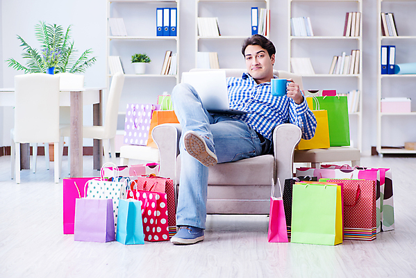 포토 JPG 해외이미지 행복 커피 음료 크리스마스 가방 휴가 새로움 주택 선물 사람없음 선물상자 노트북 쇼핑 컴퓨터 상자 파티 세일 상점 공책 펼침 마시기 축하 생일 시장 구매 연도 고객 흥분 소매 온라인 슈퍼마켓 전자상거래 쇼퍼홀릭 체크아웃 해외202105 해외포토 잡화 기념일 감정 컨셉 모션 문구용품 이벤트 건물 전자제품 파일형식