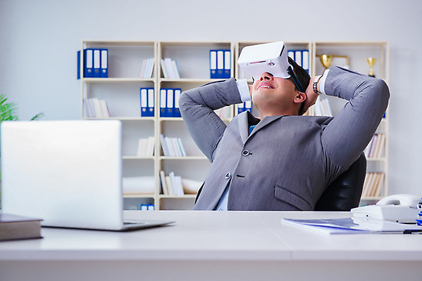 포토 JPG 해외이미지 직업 응시 행복 안경 비즈니스 놀이 성공 미래 새로움 고글 직장 앉기 사람없음 노트북 컴퓨터 사무실 3D 헤드폰 공책 게임 업무 작업 비즈니스맨 종업원 사이버 책상 경영자 바쁨 비전 중독 혁명 인터페이스 회계사 가상 가상현실 현실 중독자 해외202105 해외포토 시선 잡화 남자 감정 음향기기 가구 컨셉 회사 모션 문구용품 전자제품 직장인 디지털합성 리더 파일형식