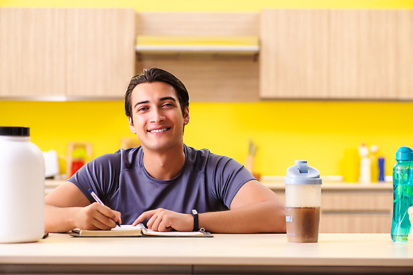 포토 JPG 해외이미지 남자 음식 스포츠 신체 다이어트 근육 설계 건강 식이요법 사람없음 운동 약 식사 에너지 기록 칵테일 항아리 계획 몸무게 가루 보디빌딩 보디빌더 연습 준비 근육질 역도 보충 단백질 블로거 영양분 프로그램 연습생 해외202105 해외포토 컨셉 의학 주류 사람 헬스 도자기 몸매 영양소 파일형식