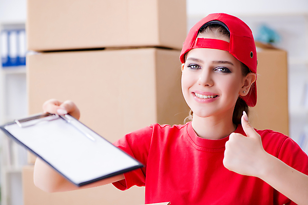 포토 JPG 해외이미지 직업 유니폼 크리스마스 비즈니스 포장 모션 노동자 사람없음 상자 사무실 엄지손가락 화물 업무 배달원 편지 우체부 배송 창고 서비스 경영자 패키지 수납 질서 짐싸기 판지 꺼내기 분배 우수 해외202105 해외포토 옷 기념일 손가락 운송업 예절 작업 절기 리더 파일형식