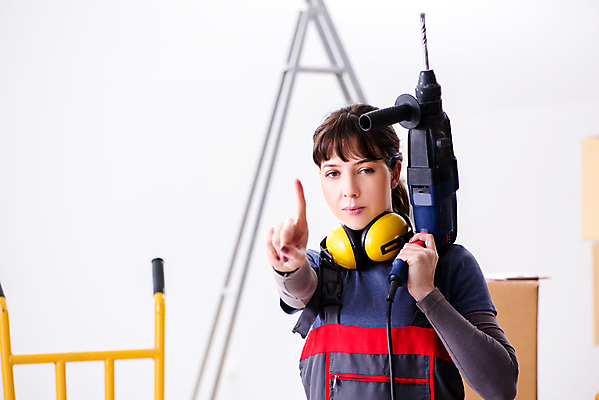 포토 JPG 해외이미지 직업 산업 벽 노동자 주택 사람없음 헤드폰 힘 소리 장비 공구 잡기 업무 작업 구멍 수리 보호 감독 망치 땅 목수 예방 목공예 고정 DIY 조립 건축업자 계약자 복원 석공 송곳 업그레이드 해외202105 해외포토 건축 음향기기 컨셉 모션 취미 건물 도구 공예 계약 파일형식