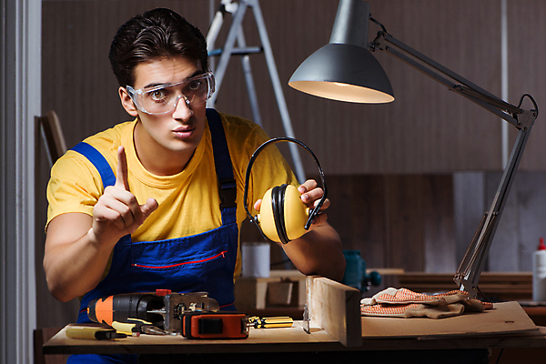포토 JPG 해외이미지 직업 노동자 바닥 주택 아이디어 사람없음 내부 목재 장식 쌓기 헤드폰 방 도구 공구 업무 작업 원형 작업실 수리 널 자르기 목수 목공예 고정 닦기 DIY 감탄 계약자 설치 재주꾼 톱질 합판 파케트 해외202105 해외포토 도형 나무 음향기기 컨셉 재료 모션 취미 건물 공예 계약 파일형식