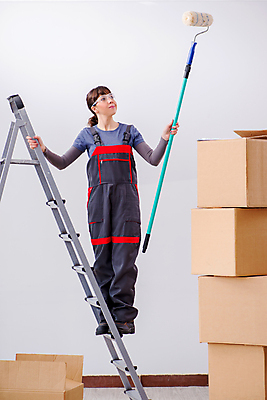 포토 JPG 해외이미지 직업 디자인 가사 사다리 모션 노동자 아파트 주택 실내 작업복 사람없음 내부 건물 장식 상자 계단 페인트 방 공구 붓 업무 작업 수리 무역 천장 그림 롤 롤러 페인트붓 화가 부활 DIY 개발 건축업자 계약자 복원 업그레이드 해외202105 해외포토 건축물 옷 건축 산업 취미 도구 계약 파일형식