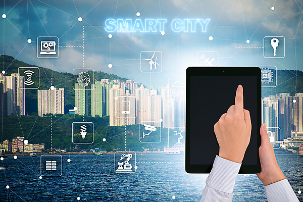 포토 JPG 해외이미지 구름 컨셉 인터넷 비즈니스 통신 교통시설 자동차 모바일 미래 거리 주택 사람없음 건물 스마트폰 핸드폰 컴퓨터 알약 디지털 자료 웹 긴급 도시 네트워크 연결 큼 무선전화기 스마트 와이파이 타운 망사 유지 혁명 소셜 자동화 해외202105 해외포토 자연요소 건축물 육상교통 교통 전자제품 스마트기기 약 직물 크기 전화기 시설 무선인터넷 파일형식