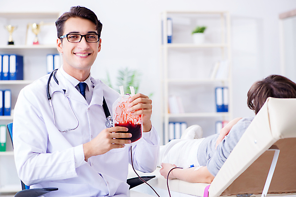 포토 JPG 해외이미지 가방 건강 병원 주사기 사람없음 치료 빨간색 약 환자 간호사 의사 하트 심장 액체 혈액 실험실 바이러스 질병 주기 감염 시스템 주사약 팔 암 정맥 기부 순서 돌봄 살균 해외202105 해외포토 모양 잡화 컬러 의학 의료기기 모션 실험 신체부위 의료진 장기_의학 혈관 파일형식