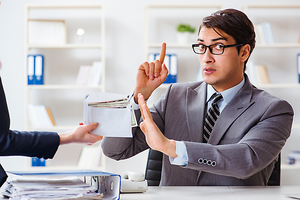 포토 JPG 해외이미지 지폐 돈 비즈니스 봉투 아이디어 사람없음 금융 사무실 달러 거래 비즈니스맨 속임수 범죄 재산 정지 구매 거절 주기 정직 뇌물 월급 감탄 경영 그만 부정부패 불법 수입 제의 해외202105 해외포토 남자 컨셉 모션 경제 쇼핑 직장인 파일형식