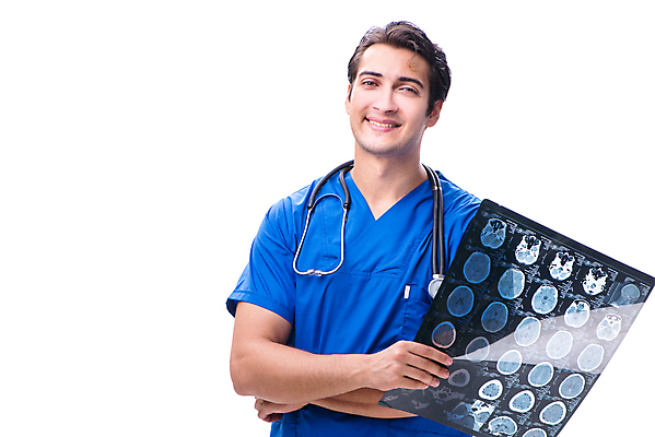 포토 JPG 해외이미지 남자 의학 엑스레이 실내 병원 한명 들기 상반신 성인 앞모습 의사 흰배경 성인남자한명만 해외202105 해외포토 1 뷰포인트 백그라운드 모션 사람 내부 의료진 흰색 남자한명만 성인남자만 파일형식