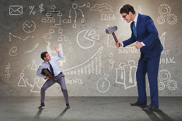 포토 JPG 해외이미지 남자 컨셉 비즈니스 노동자 스트레스 사람없음 사무실 분노 업무 비즈니스맨 좌절 망치 대표 발사 실업 종업원 직원 경영자 리더 지휘 말다툼 나쁜 경영 공격적 압력 차별 남용 해외202105 해외포토 직업 감정 사람 공구 작업 직장인 싸움 파일형식