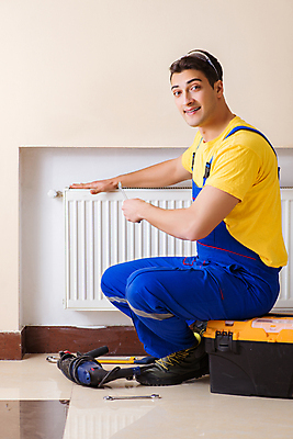 포토 JPG 해외이미지 직업 벽 노동자 주택 사람없음 물 사무실 기계 펼침 방 장비 에너지 공구 스패너 업무 작업 뜨거움 기술자 수리 난방기 서비스 시스템 고정 난방 온도 정비공 DIY 유지 라디에이터 배관공 보일러 설치 재주꾼 해외202105 해외포토 자연요소 비즈니스 모션 취미 건물 도구 난방용품 파일형식