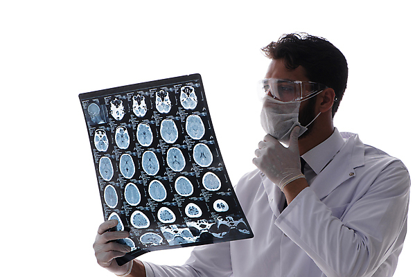 포토 JPG 해외이미지 직업 응시 백그라운드 엑스레이 건강 병원 사람없음 치료 컴퓨터 약 시험 의사 흰색 실험실 분석 뇌 암 보험 고립 돌봄 방사선 스캐너 해외202105 해외포토 시선 교육 컬러 컨셉 의학 모션 실험 전자제품 의료진 질병 파일형식