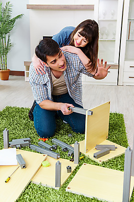 포토 JPG 해외이미지 커플 행복 가구 가족 모션 남편 노동자 새로움 책장 선반 아파트 주택 함께함 사람없음 목재 주방 기구 공구 아내 업무 도움 수리 캐비닛 목수 목공예 고정 펜치 DIY 국회 조립 깨짐 설치 업그레이드 해외202105 해외포토 나무 직업 감정 생활용품 컨셉 재료 관계 취미 건물 도구 작업 공예 사물함 파일형식