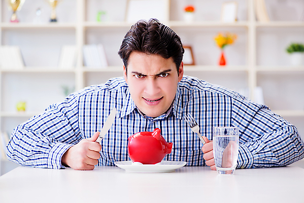 포토 JPG 해외이미지 접시 음료 음식 돈 유리 탁자 스트레스 요리 사람없음 달러 식당 식사 저녁식사 저축 돼지저금통 슬픔 분노 돼지 절약 재산 가격 가난 먹기 배고픔 서비스 메뉴 빈털터리 점심식사 파산 빚 수입 예산 위기 비용 해외202105 해외포토 식기 감정 가구 컨셉 포유류 모션 재질 금융 경제 상점 저금통 파일형식