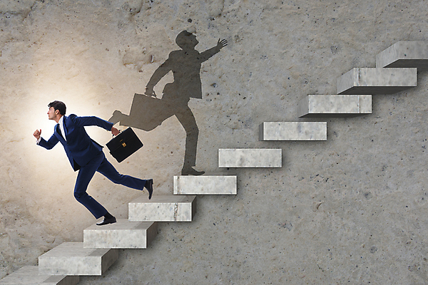 포토 JPG 해외이미지 직업 실루엣 비즈니스 사다리 건강 그림자 사람없음 내부 성장 마음 비즈니스맨 선택 질병 대표 무서움 충돌 방향 종업원 리더 기회 문제 반대 승진 다리찢기 골 성격 자부심 패기 혼란 해외202105 해외포토 남자 감정 컨셉 의학 모션 촬영기법 도구 직장인 자신감 파일형식