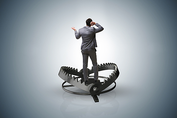 포토 JPG 해외이미지 남자 컨셉 돈 장난 비즈니스 아이디어 경고 사람없음 금융 도전 잡기 비즈니스맨 속임수 범죄 재산 쥐 위험 위협 심볼 투자 사냥꾼 문제 실수 올가미 미끼 턱 욕심 빈털터리 파산 대출 빚 위기 트러블 피해자 해외202105 해외포토 직업 모션 사람 경제 피해 직장인 설치류 파일형식