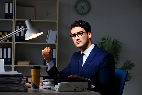 포토 JPG 해외이미지 비즈니스 노동자 스트레스 피곤 사람없음 사무실 쌓기 계산기 시간 업무 작업 비즈니스맨 뉴스 좌절 야간 저녁 아래 종업원 책상 보고서 컨설턴트 경영자 바쁨 업무과다 바인더 야근 마감 회계사 실종 해외202105 해외포토 자연요소 직업 남자 감정 가구 컨셉 모션 문구용품 사무용품 장비 직장인 전문직 사건 방향 상담 리더 위치 파일형식