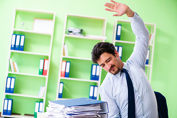 포토 JPG 해외이미지 모양 직업 라이프스타일 남자 스포츠 의자 비즈니스 요가 탁자 휴식 노동자 직장 실내 건강 취미 사무실 운동 스트레칭 업무 비즈니스맨 종업원 연습 책상 체육관 체조 에어로빅 점심식사 단절 보유 해외202105 해외포토 웰빙 가구 컨셉 회사 사람 내부 생활 식사 춤 작업 직장인 파일형식