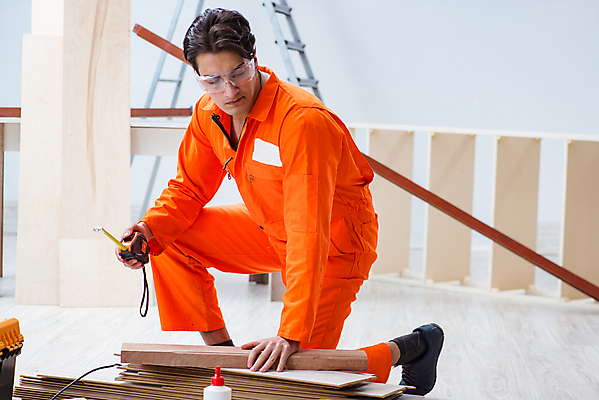 포토 JPG 해외이미지 직업 노동자 바닥 주택 작업복 사람없음 내부 목재 장식 사무실 쌓기 방 장비 공구 업무 작업 작업실 수리 널 자르기 목수 측정 테이프 목공예 고정 닦기 DIY 계약자 설치 재주꾼 합판 파케트 해외202105 해외포토 나무 옷 비즈니스 재료 모션 문구용품 취미 건물 도구 공예 계약 파일형식