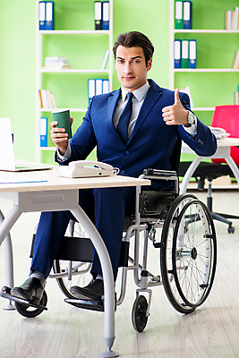 포토 JPG 해외이미지 직업 커피 의자 비즈니스 노동자 직장 건강 앉기 사람없음 사무실 고통 환자 엄지손가락 마시기 업무 비즈니스맨 바퀴 차 장애인 사건 종업원 휠체어 경영자 기회 장애 경영 단절 독립 돌봄 치유 해외202105 해외포토 남자 감정 음료 가구 회사 손가락 의학 모션 작업 직장인 리더 파일형식