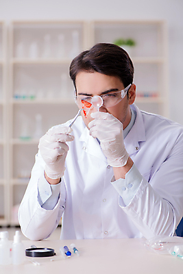 포토 JPG 해외이미지 과학 장갑 유리 돋보기 실험 사람없음 의사 탐험 혈액 범죄 실험실 경찰 확대 파편 DNA 생명공학 연구원 수집 과학자 분석 장면 증거 미생물 감독관 탐정 살인 자취 지문 화학자 해외202105 해외포토 직업 잡화 컨셉 의학 재질 생물 의료진 학자 파일형식