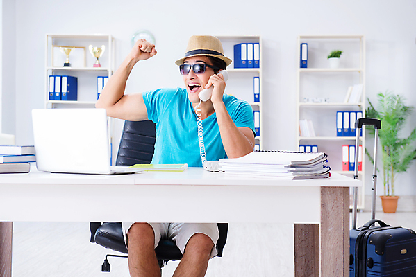 포토 JPG 해외이미지 행복 여행 가방 비즈니스 휴가 설계 항해 말하기 대화 사람없음 노트북 스마트폰 컴퓨터 선글라스 사무실 달리기 여행객 여행가방 공책 짐 축하 비즈니스맨 떨어짐 탈출 모험가 준비 예약 짐싸기 수하물 원정 파나마 해외202105 해외포토 잡화 남자 감정 안경 컨셉 배_교통 모션 문구용품 사람 전자제품 핸드폰 스마트기기 직장인 남아메리카 파일형식