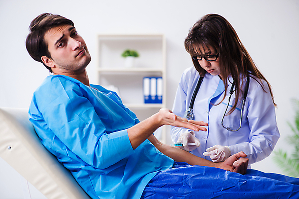 포토 JPG 해외이미지 학생 건강 병원 주사기 사람없음 치료 약 고통 환자 간호사 의사 잡기 실험실 바이러스 좌절 보호 질병 공포 주사약 팔 보여주기 테라피 조제 돌봄 마약 백신 예방접종 예방주사 인슐린 인플루엔자 항생제 연습생 해외202105 해외포토 감정 컨셉 의학 의료기기 모션 실험 신체부위 뷰티 의료진 연습 예방 만들기 접종 파일형식