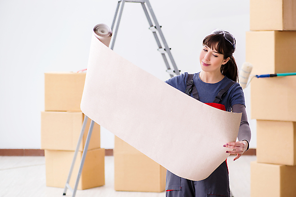 포토 JPG 해외이미지 직업 디자인 종이 벽 가사 무늬 사다리 벽지 노동자 아파트 주택 실내 사람없음 내부 건물 장식 페인트 방 공구 붓 업무 플랫 수리 서비스 롤 롤러 화가 부활 DIY 건축업자 계약자 복원 리모델링 업그레이드 접착제 신청 해외202105 해외포토 건축물 건축 취미 도구 작업 풀_접착제 계약 파일형식