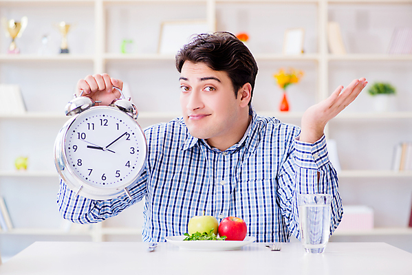 포토 JPG 해외이미지 식기 접시 행복 음식 시계 다이어트 채소 과일 건강 사람없음 식당 식사 저녁식사 카페 시간 기다림 아침식사 사과 몸무게 갈증 먹기 배고픔 고객 서비스 유기농 공포 보여주기 느림 점심식사 지연 경영 마감 식욕 적자 채식주의자 디톡스 비건 해외202105 해외포토 웰빙 감정 비즈니스 모션 상점 채식 파일형식