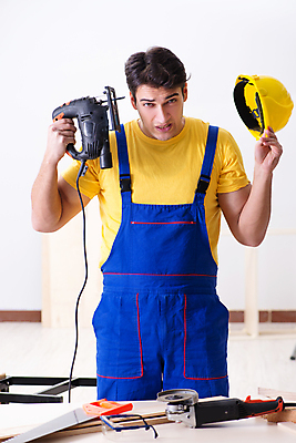 포토 JPG 해외이미지 직업 산업 유니폼 노동자 바닥 스트레스 주택 사람없음 건물 목재 슬픔 기구 공구 업무 작업 원형 작업실 수리 좌절 자르기 목수 서비스 목공예 고정 유지 건축업자 계약자 재주꾼 톱질 합판 파케트 해외202105 해외포토 도형 나무 건축물 옷 건축 감정 컨셉 재료 모션 도구 공예 계약 파일형식