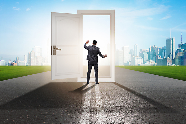 포토 JPG 해외이미지 직업 도로 벽 컨셉 비즈니스 사업가 성공 휴가 미래 출입구 사람없음 빛 사무실 문 걷기 희망 펼침 꿈 방 자유 도전 비즈니스맨 오픈 계획 대표 실업 종업원 입장 경영자 기회 대문 해결 승진 경영 단절 떠남 방법 패기 자극 해외202105 해외포토 남자 감정 길 교통시설 모션 직장인 자신감 리더 파일형식