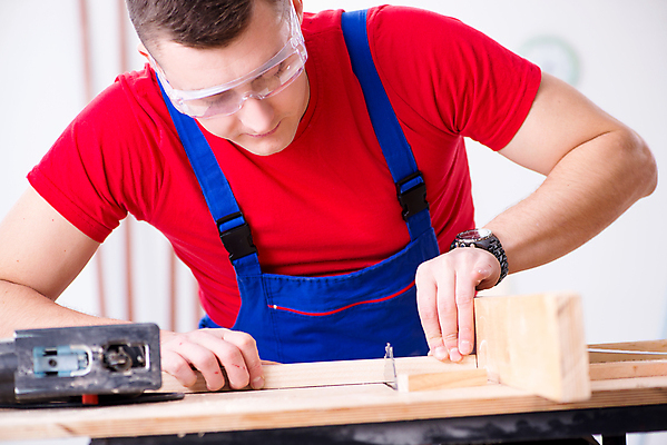 포토 JPG 해외이미지 직업 산업 유니폼 노동자 바닥 주택 작업복 사람없음 건물 목재 과학기술 기구 공구 업무 작업 작업실 기술자 수리 널 자르기 목수 서비스 목공예 고정 DIY 유지 건축업자 계약자 재주꾼 톱질 합판 파케트 해외202105 해외포토 나무 건축물 옷 건축 재료 모션 기술 취미 도구 공예 계약 파일형식