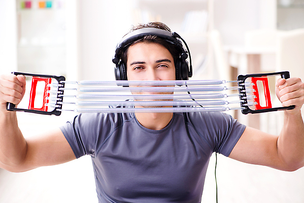 포토 JPG 해외이미지 모양 행복 음악 스포츠 이어폰 신체 다이어트 근육 주택 건강 사람없음 운동 헤드폰 스트레칭 힘 듣기 매트 악단 당기기 몸무게 날씬함 연습 체육관 오디오 에어로빅 몸통 팔 반항 고립 이두근 해외202105 해외포토 감정 음향기기 모션 문화예술 건물 신체부위 전자제품 춤 몸매 파일형식