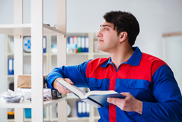 포토 JPG 해외이미지 직업 학생 산업 비즈니스 공장 노동자 선반 설명 사람없음 책 상자 독서 상점 업무 작업 비즈니스맨 배달원 감독 상품 주식 우체부 배송 창고 서비스 경영자 패키지 수납 질서 소매 짐싸기 판지 목록 분배 신발장 조작 공급 해외202105 해외포토 남자 가구 공업 모션 금융 예절 직장인 리더 파일형식