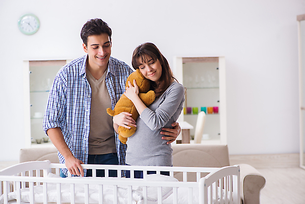 포토 JPG 해외이미지 동물 행복 아들 곰 가족 엄마 남편 새로움 주택 사랑 사람없음 부모 장난감 희망 임산부 임신 기쁨 침실 방 육아 침대 아기 신생아 잡기 아내 아빠 작음 간호 흥분 돌봄 해외202105 해외포토 감정 가구 컨셉 포유류 관계 모션 사람 건물 크기 파일형식