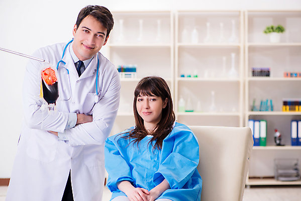 포토 JPG 해외이미지 행복 가방 건강 병원 주사기 사람없음 치료 빨간색 약 환자 간호사 의사 하트 혈액 실험실 맥박 질병 주기 시스템 주사약 팔 암 정맥 기부 순서 돌봄 심장병 치유 살균 해외202105 해외포토 모양 잡화 감정 컬러 의학 의료기기 모션 실험 신체부위 의료진 혈관 파일형식