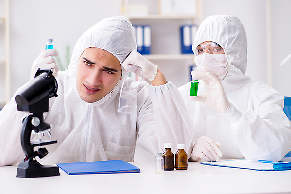 포토 JPG 해외이미지 유리 현미경 실험 가면 안전 사람없음 약 퍼즐 오염 실험실 바이러스 보호 생명공학 위험 연구원 약국 과학자 분석 생물학 미생물 튜브 물약 방사선 전염병 화학물질 화학자 해외202105 해외포토 직업 교육 과학 컨셉 의학 재질 생물 실험기구 화학 질병 학자 파일형식