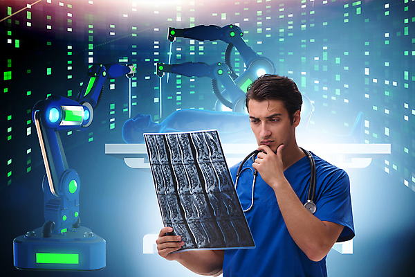 포토 JPG 해외이미지 남자 의학 사람모양 엑스레이 한명 들기 상반신 성인 옆모습 진료 환자 의사 관찰 수술 집중 수술대 수술침대 홀로그램 성인남자한명만 해외202105 의료로봇 해외포토 모양 1 뷰포인트 컨셉 모션 사람 치료 의료진 침대 로봇 남자한명만 성인남자만 파일형식