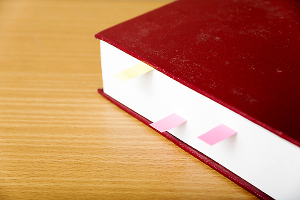 포토 JPG 해외이미지 디자인 종이 백그라운드 스티커 비즈니스 학교 사람없음 책 스터디 컬러풀 사무실 다이어리 쪽지 공책 공백 메시지 오브젝트 문서 페이지 공지사항 어려움 조언 해외202004 해외202105 해외포토 교육 컬러 문구용품 학습 사무용품 파일형식