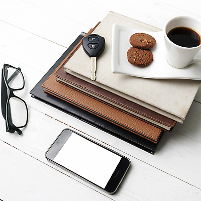 포토 JPG 해외이미지 종이 안경 커피 음료 백그라운드 비즈니스 자동차 탁자 아침 열쇠 모바일 세포 사람없음 목재 컵 스마트폰 사무실 공책 업무 네트워크 책상 에스프레소 해외202004 해외202105 해외포토 주간 나무 식기 잡화 육상교통 가구 재료 문구용품 핸드폰 스마트기기 작업 파일형식