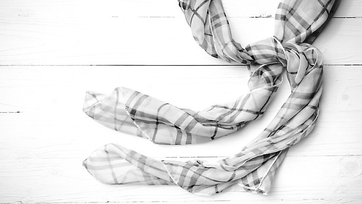 포토 JPG 해외이미지 드레스 옷 여자 분홍색 백그라운드 겨울 장신구 바람 사람없음 빨간색 여름 빛 유행 목도리 가을 흰색 직물 실크 묘사 앞머리 해외202004 해외202105 해외포토 자연요소 헤어스타일 잡화 계절 컬러 날씨 사람 파일형식